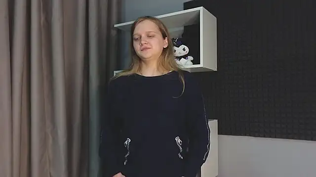 Snapshot of HazeElariel chatting on 03-16-26, 02:43 HazeElariel online show from 03-16-26, 02:43