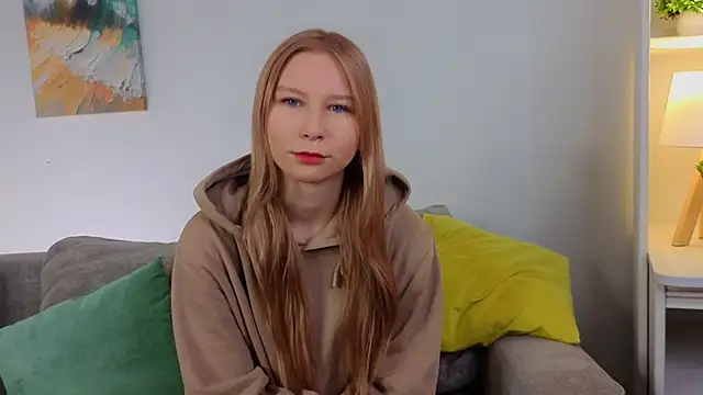 Snapshot of CorrieHighfield chatting on 12-15-25, 12:48 CorrieHighfield online show from 12-15-25, 12:48