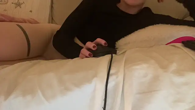 ijustturned18today online show from 02-21-26, 08:43