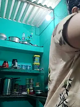 Snapshot of Cuple_masti72 chatting on 07-12-26, 02:35 Cuple masti72 online show from 07-12-26, 02:35
