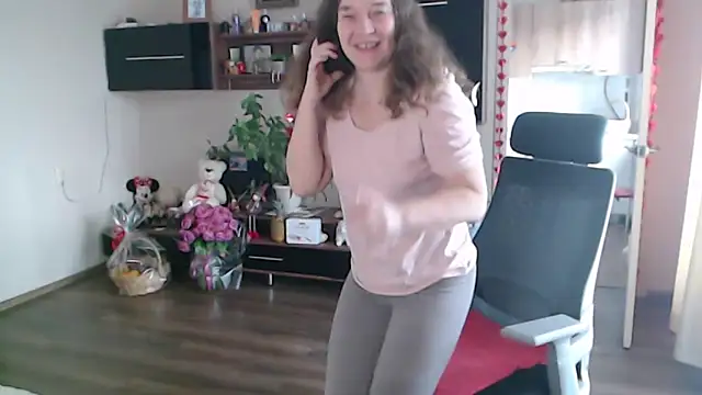 Snapshot of SofiaBoone chatting on 02-21-26, 06:25 SofiaBoone online show from 02-21-26, 06:25