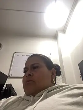 SayMarLuna online show from 07-10-26, 08:33
