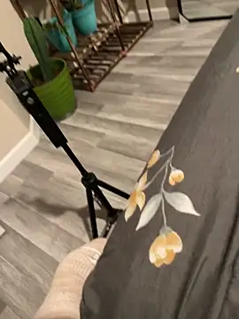 Snapshot of kissmyarch chatting on 12-16-25, 11:21 kissmyarch online show from 12-16-25, 11:21