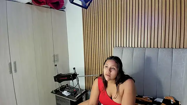 TiifanyGrey online show from 01-06-26, 02:26