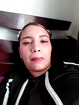 liliymike19 online show from 02-14-26, 07:32