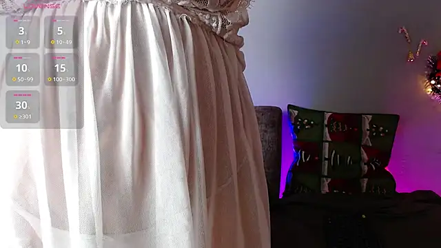 Snapshot of rosehoneil chatting on 12-16-25, 07:41 rosehoneil online show from 12-16-25, 07:41