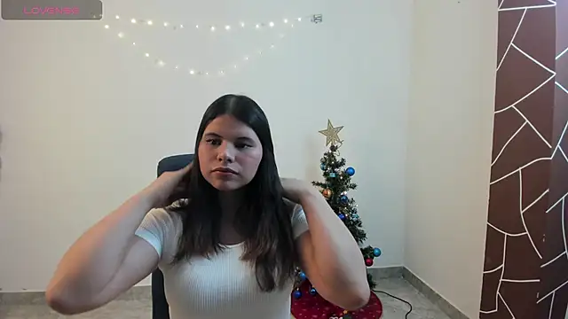 Snapshot of Naomi-Blaze chatting on 12-15-25, 01:59 Naomi-Blaze online show from 12-15-25, 01:59