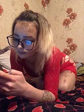 Snapshot of Barbika19 chatting on 12-19-25, 10:17 Barbika19 online show from 12-19-25, 10:17