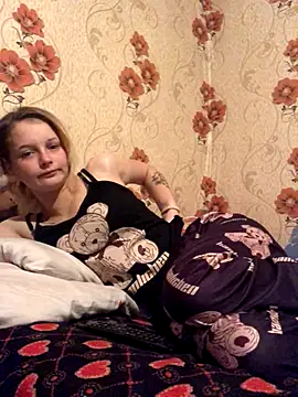 Barbika19 online show from 12-20-25, 10:06