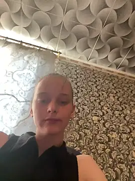 Snapshot of Barbika19 chatting on 04-25-26, 03:31 Barbika19 online show from 04-25-26, 03:31