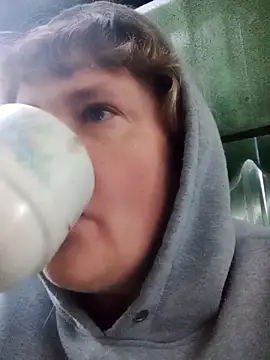 Snapshot of milfstress chatting on 09-21-25, 03:52 milfstress online show from 09-21-25, 03:52