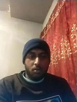 Snapshot of Mohandkim chatting on 06-18-26, 12:33 Mohandkim online show from 06-18-26, 12:33
