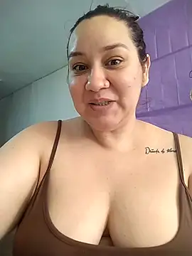 Snapshot of sharon_G chatting on 04-04-26, 06:05 sharon G online show from 04-04-26, 06:05