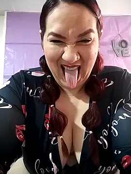 Snapshot of sharon_G chatting on 04-06-26, 06:09 sharon G online show from 04-06-26, 06:09