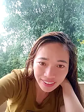 little-effy online show from 05-18-26, 03:24
