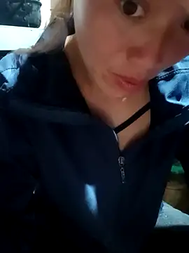 Snapshot of little-effy chatting on 06-07-26, 11:36 little-effy online show from 06-07-26, 11:36
