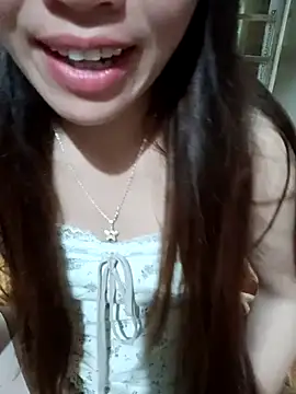 Snapshot of little-effy chatting on 06-27-26, 12:04 little-effy online show from 06-27-26, 12:04