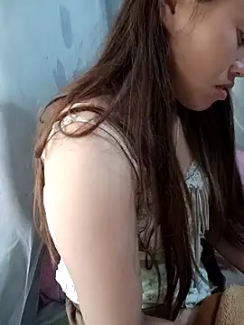 Snapshot of little-effy chatting on 07-08-26, 10:20 little-effy online show from 07-08-26, 10:20
