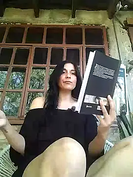 Snapshot of DommeVioleta chatting on 05-09-26, 10:37 DommeVioleta online show from 05-09-26, 10:37
