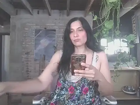 Snapshot of DommeVioleta chatting on 06-19-26, 08:12 DommeVioleta online show from 06-19-26, 08:12
