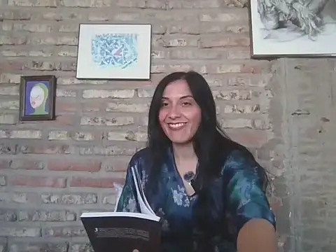 Snapshot of DommeVioleta chatting on 06-21-26, 05:37 DommeVioleta online show from 06-21-26, 05:37