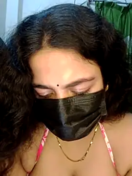 Snapshot of nosrat014 chatting on 05-01-26, 10:47 nosrat014 online show from 05-01-26, 10:47