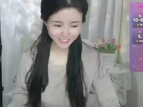 Snapshot of Fish_136 chatting on 12-22-25, 03:03 Fish 136 online show from 12-22-25, 03:03