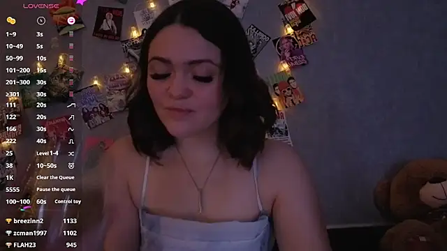 Snapshot of YummyTira chatting on 02-14-26, 12:51 YummyTira online show from 02-14-26, 12:51