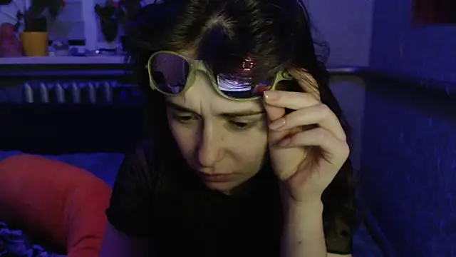Snapshot of Angelik5371 chatting on 06-12-26, 07:02 Angelik5371 online show from 06-12-26, 07:02