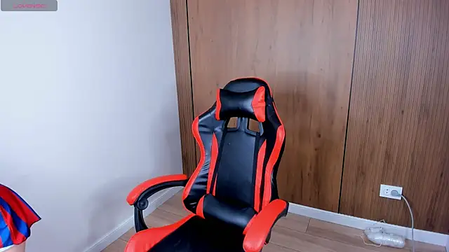 Snapshot of Semilia_son chatting on 12-16-25, 01:54 Semilia son online show from 12-16-25, 01:54