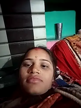 Snapshot of Aaisha_01 chatting on 12-15-25, 03:27 Aaisha 01 online show from 12-15-25, 03:27