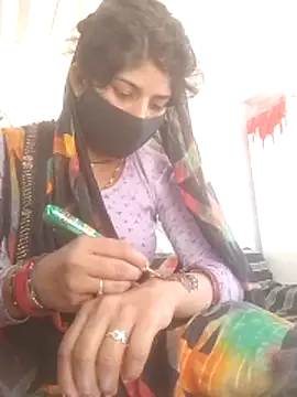 Aaisha 01 online show from 04-18-26, 07:34