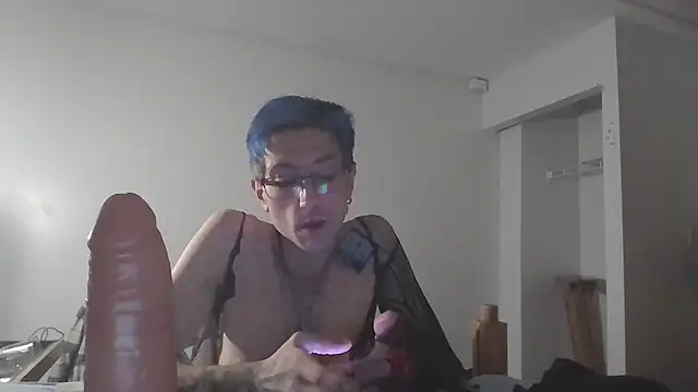 AskAveryAnything online show from 12-16-25, 10:53