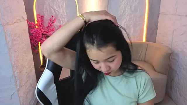 Snapshot of Sofi_Adams_Tx chatting on 12-15-25, 01:26 Sofi Adams Tx online show from 12-15-25, 01:26