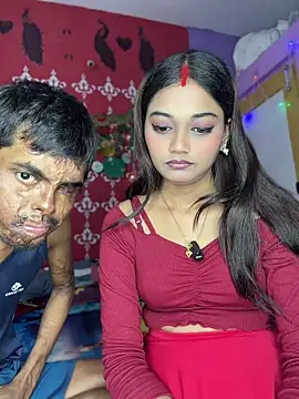 Snapshot of Sweet-priyaa chatting on 07-01-26, 08:27 Sweet-priyaa online show from 07-01-26, 08:27