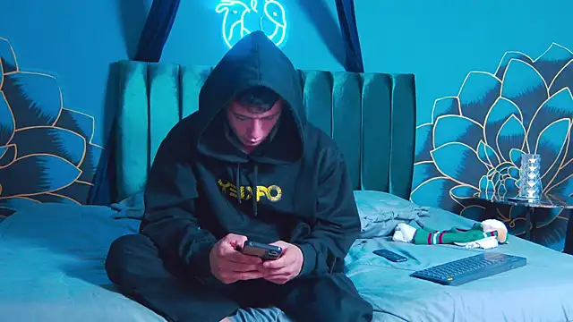 MagnusKnight  online show from 01-09-26, 12:08