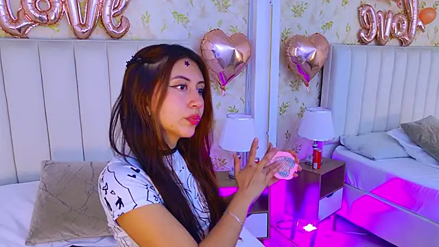 Celeste Clarke online show from 02-13-26, 07:54