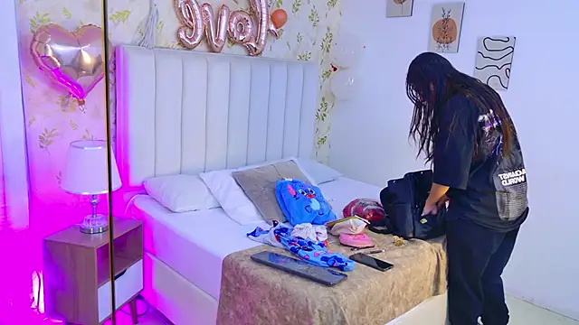 Celeste Clarke online show from 02-16-26, 07:54