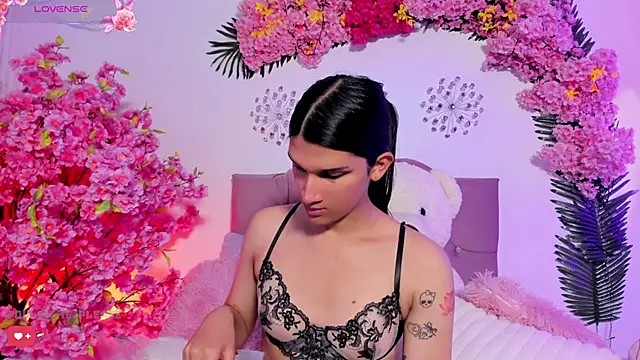 Snapshot of Bianca_baldwin_ chatting on 04-05-26, 09:01 Bianca baldwin online show from 04-05-26, 09:01