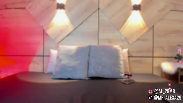 sussan fox  online show from 03-10-26, 07:52