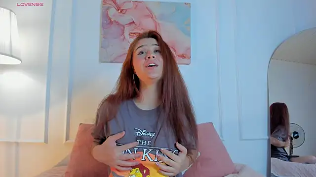 Amelia Saenz  online show from 03-25-26, 07:42