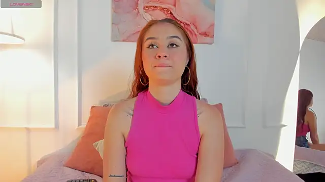 Amelia Saenz  online show from 03-27-26, 07:46