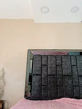 Snapshot of Jasmineloki chatting on 02-22-26, 08:29 Jasmineloki online show from 02-22-26, 08:29