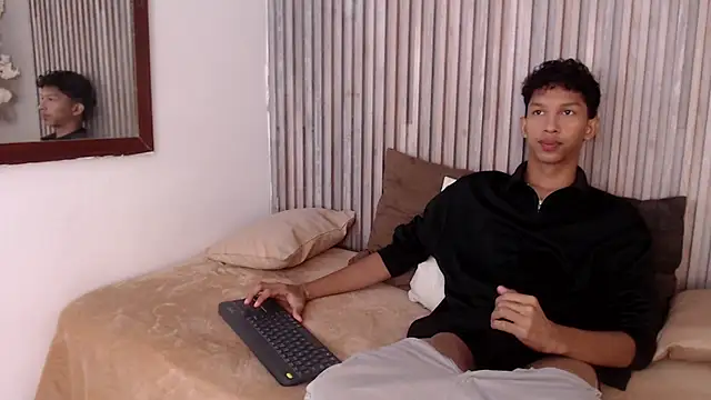 SmoothAlpha  online show from 01-08-26, 02:19