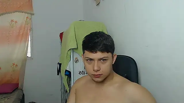 Snapshot of Marvel_Boyyy chatting on 12-15-25, 04:11 Marvel Boyyy online show from 12-15-25, 04:11