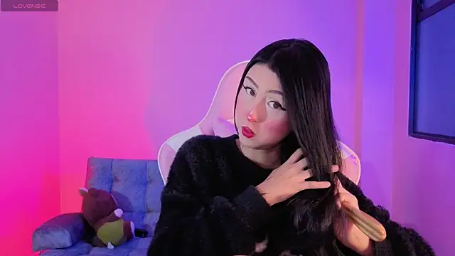 Snapshot of sharonbone chatting on 01-12-26, 04:07 sharonbone online show from 01-12-26, 04:07