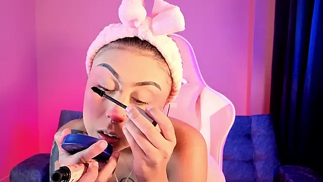 Snapshot of sharonbone chatting on 03-17-26, 03:33 sharonbone online show from 03-17-26, 03:33