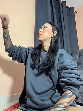 Snapshot of sharonbone chatting on 03-29-26, 04:23 sharonbone online show from 03-29-26, 04:23