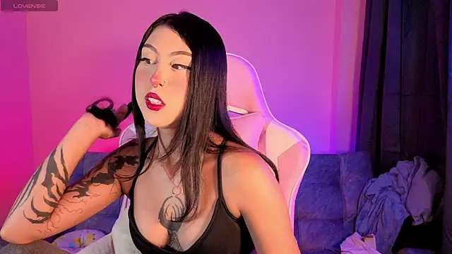 Snapshot of sharonbone chatting on 04-09-26, 04:01 sharonbone online show from 04-09-26, 04:01