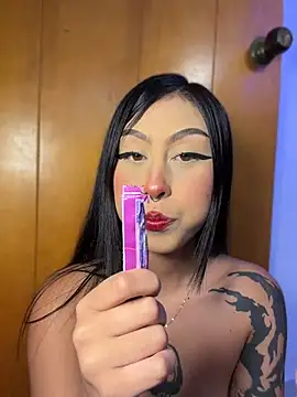 Snapshot of sharonbone chatting on 04-09-26, 06:19 sharonbone online show from 04-09-26, 06:19